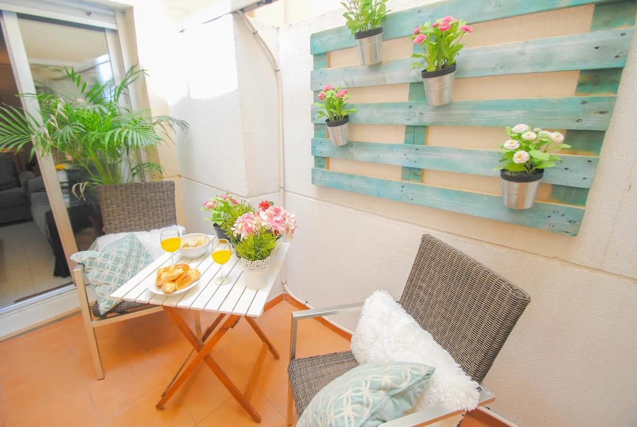 Malaga Center Flat Holidays Paseo De Reding Apartment