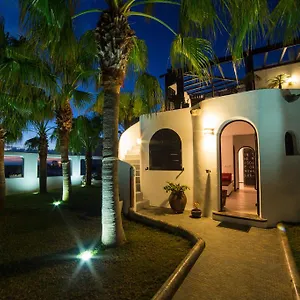 https://villas-lola-paradise.hotelsfuerteventura.org